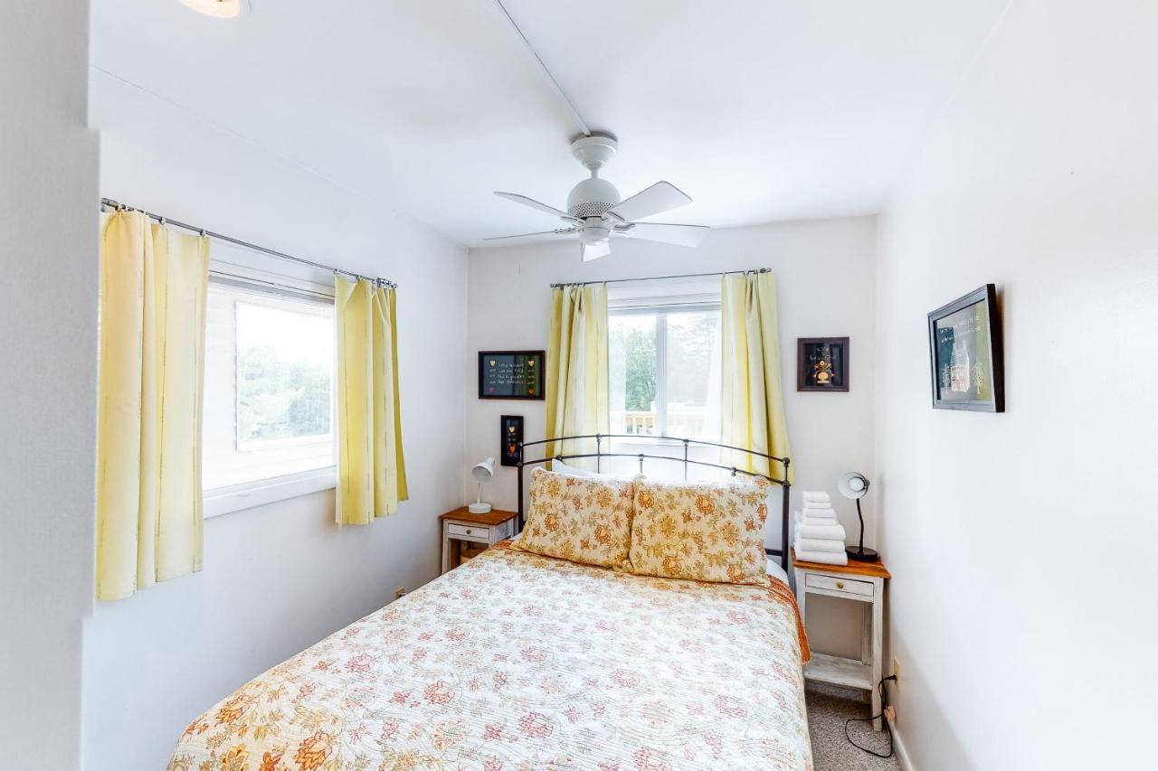 Mountainside F401 Apartment